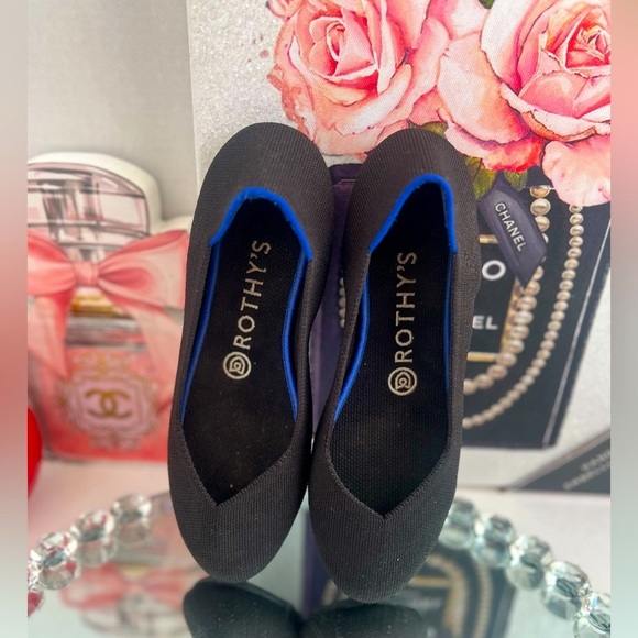 Rothy's Black Classic Loafers with Minimalist Design size 7.5 - Picture 6 of 7